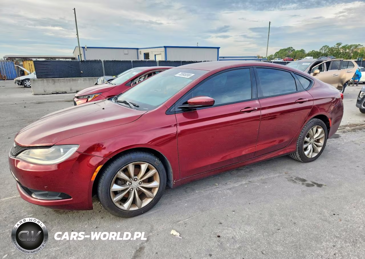 2015 Chrysler 200 S VIN:1C3CCCBB7FN743436 - 1