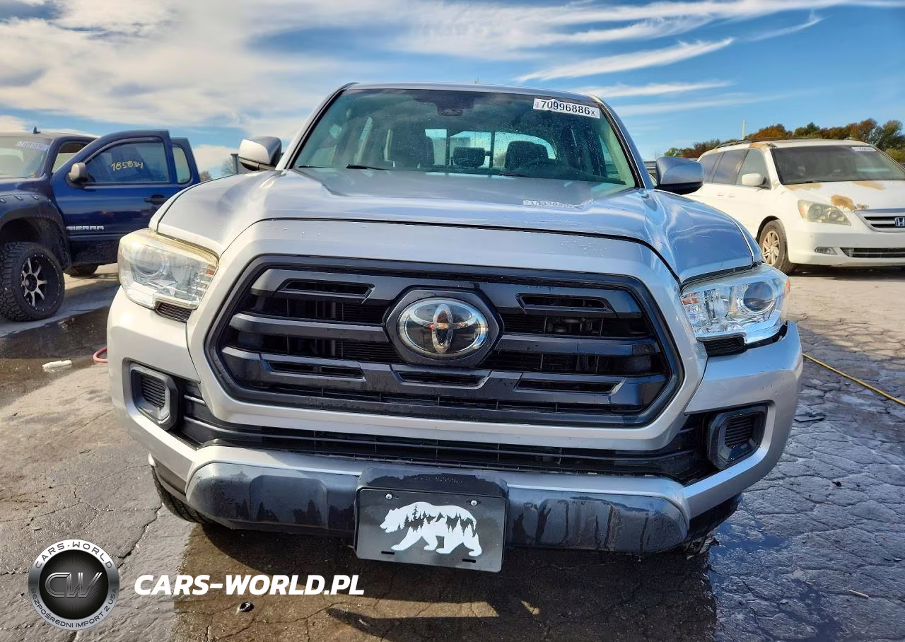 2018 Toyota Tacoma Sr V6 VIN:5TFCZ5AN6JX131758 - 5
