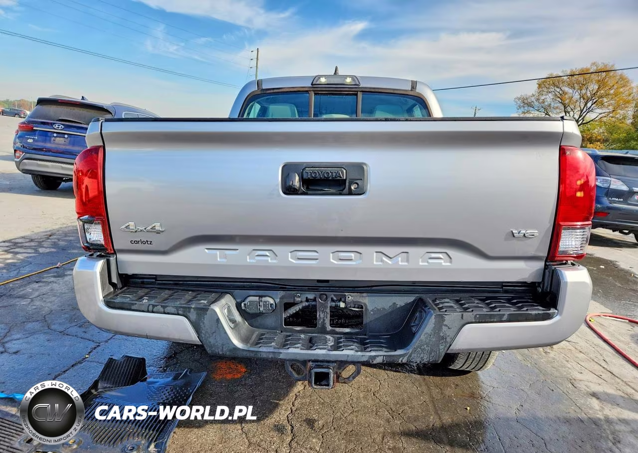 2018 Toyota Tacoma Sr V6 VIN:5TFCZ5AN6JX131758 - 6