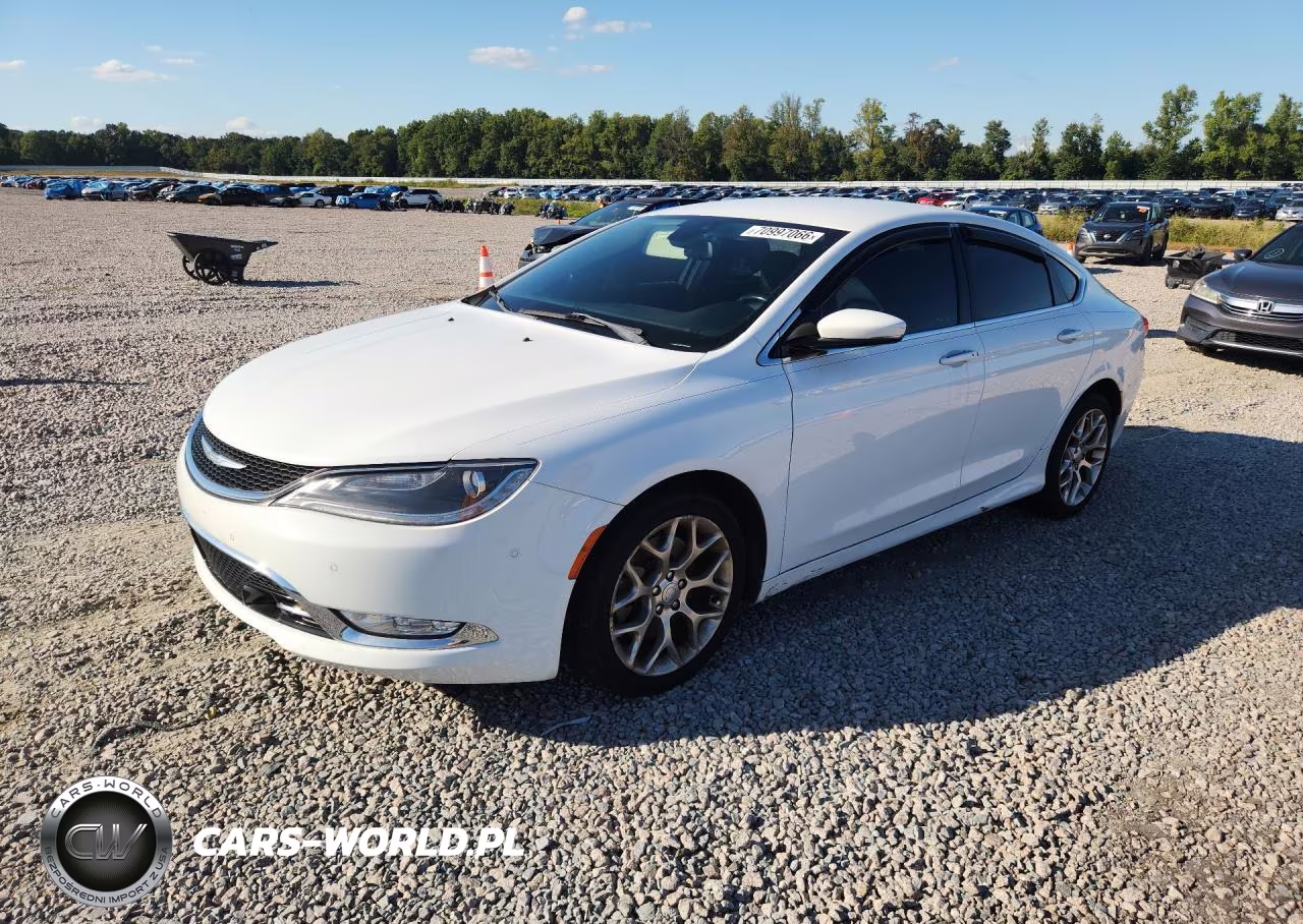 2015 Chrysler 200 C VIN:1C3CCCEG2FN589547 - 1