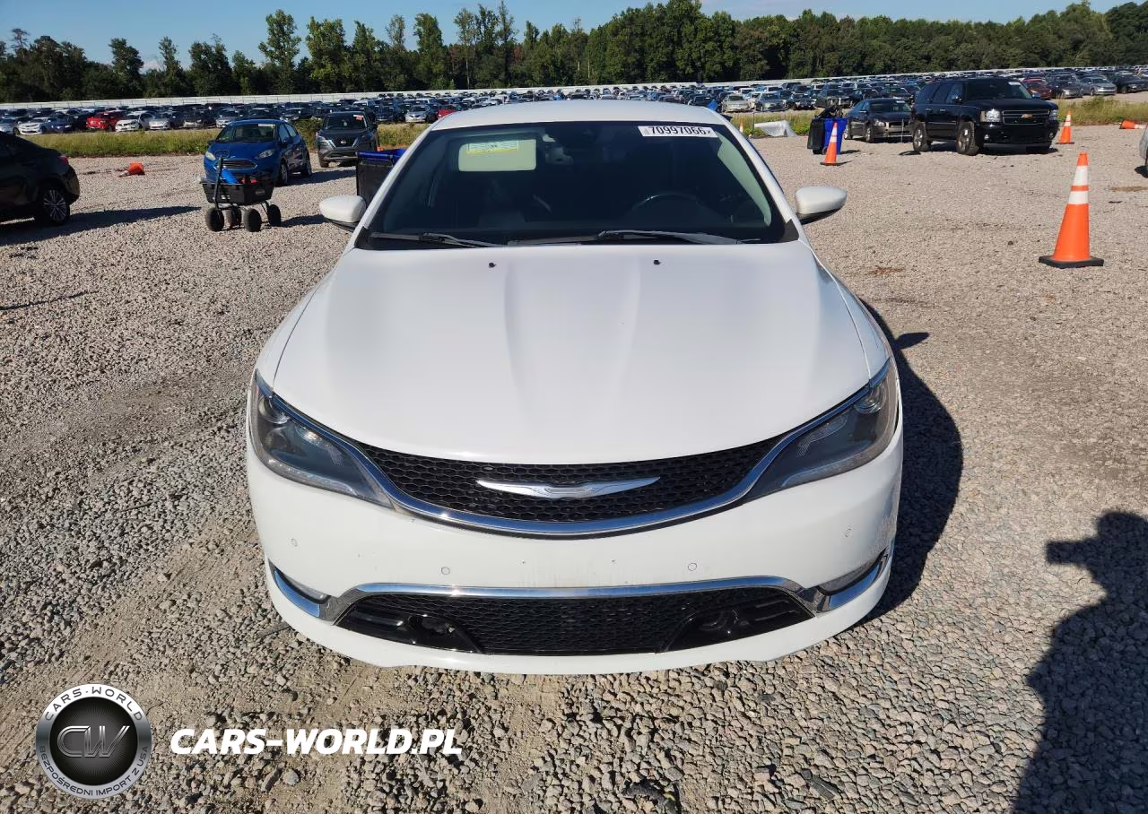 2015 Chrysler 200 C VIN:1C3CCCEG2FN589547 - 5