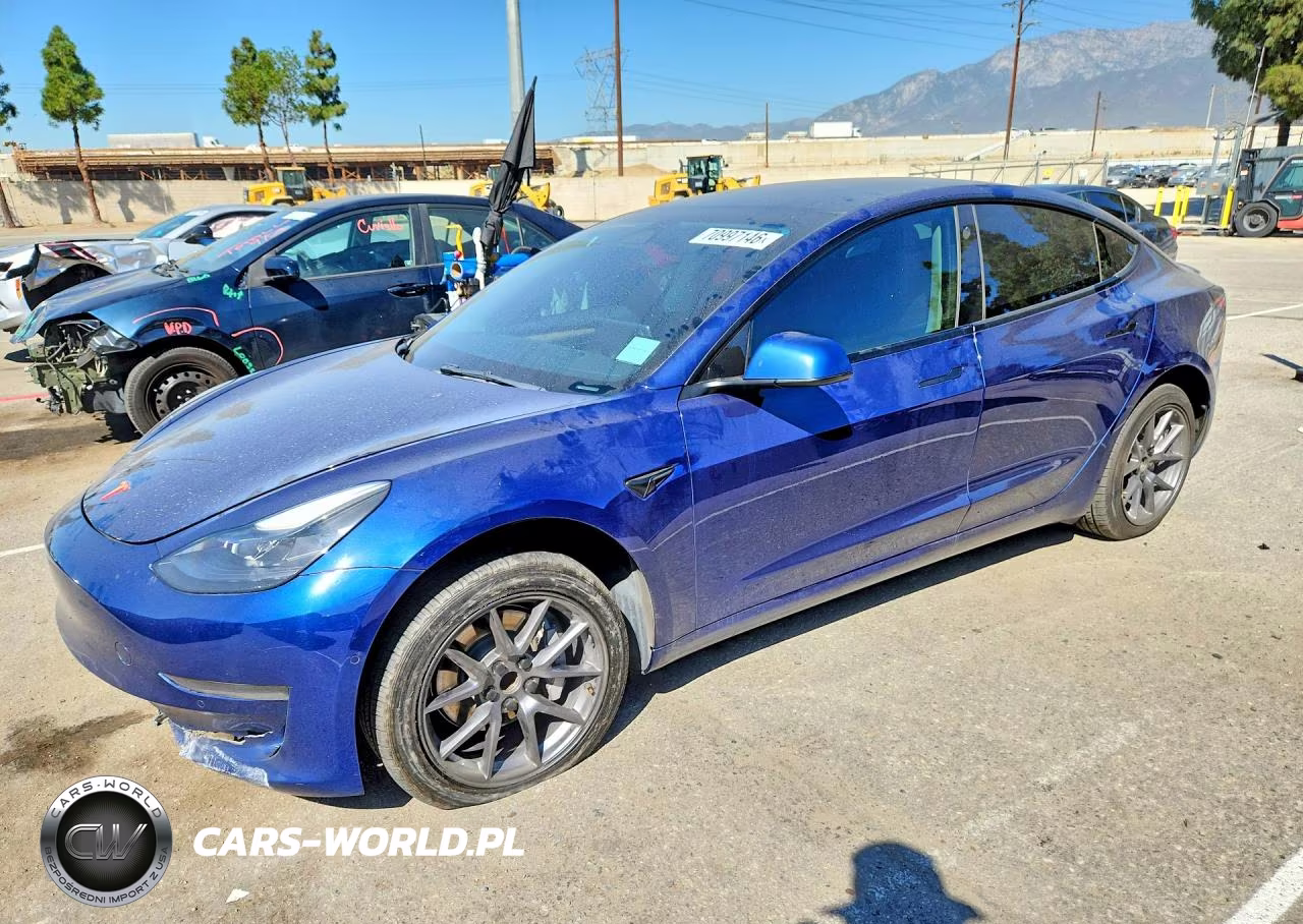 2022 Tesla Model 3 – zdjęcie 1 z 12