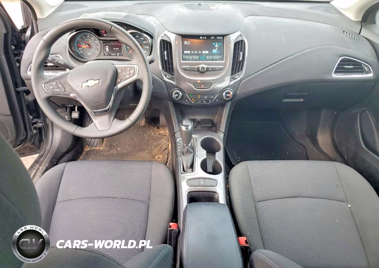 2018 Chevrolet Cruze Lt VIN:1G1BE5SM4J7215549 - 8