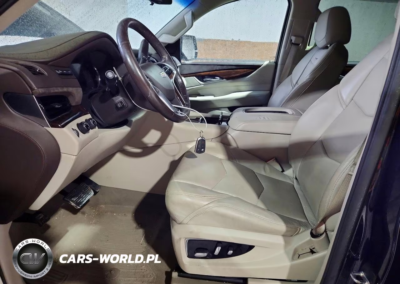 2017 Cadillac Escalade Luxury VIN:1GYS4BKJXHR149399 - 7