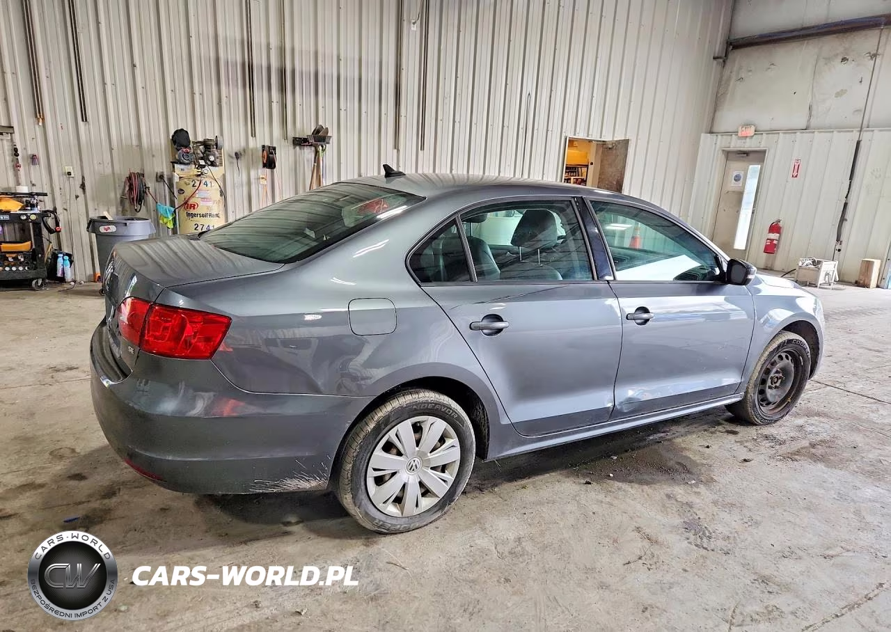2014 Volkswagen Jetta VIN:3VWD17AJ9EM243984 - 3