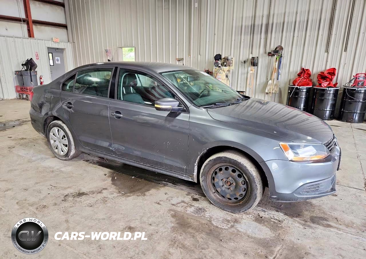 2014 Volkswagen Jetta VIN:3VWD17AJ9EM243984 - 4