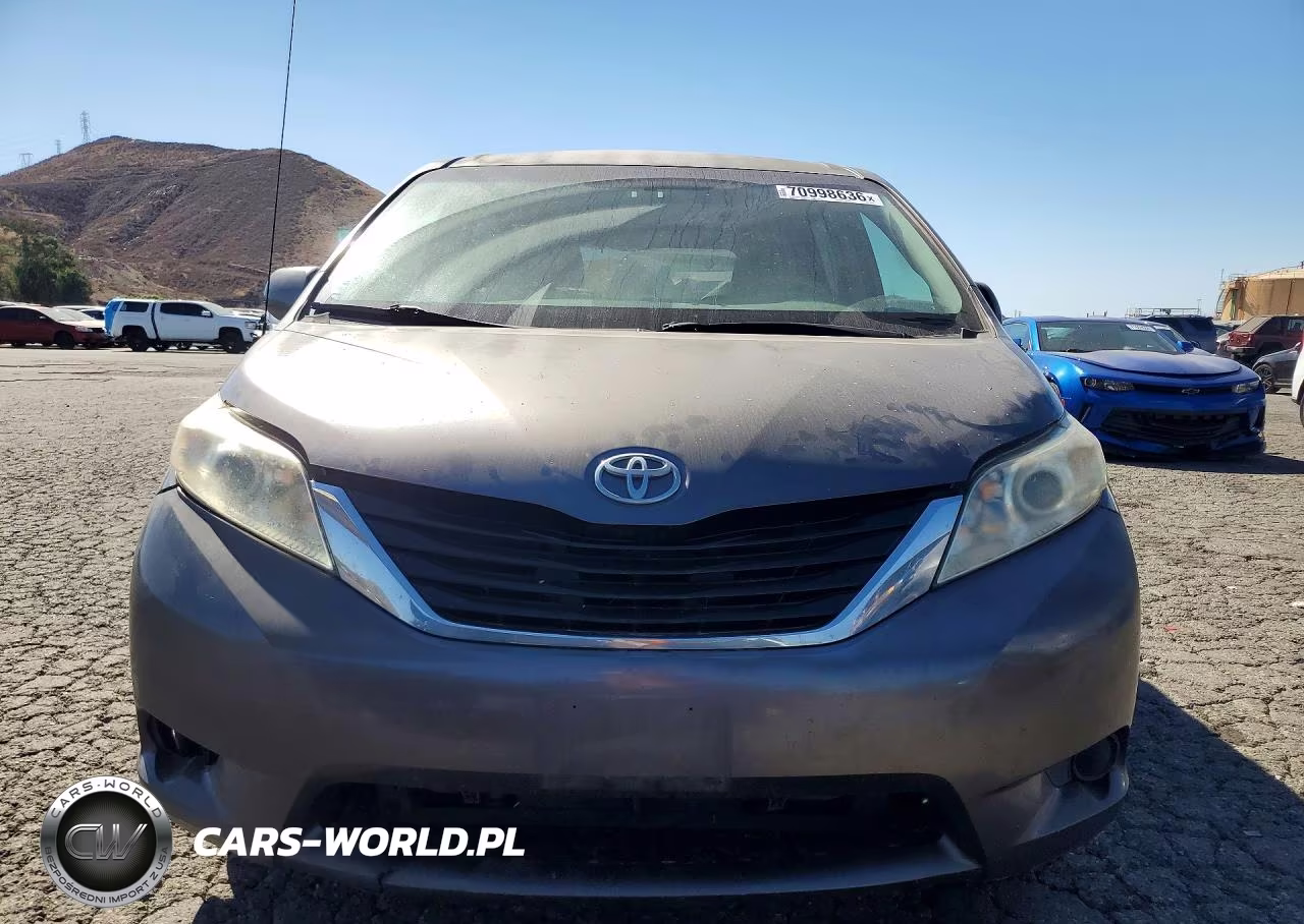 2012 Toyota Sienna Le VIN:5TDKK3DC4CS193912 - 5