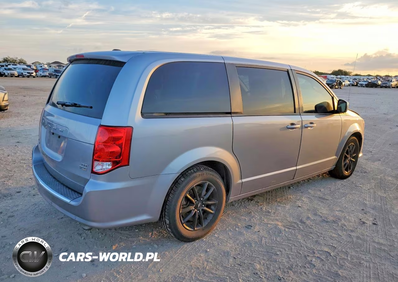 2019 Dodge Grand Caravan Gt VIN:2C4RDGEG3KR689051 - 3