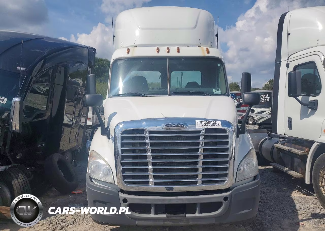 2014 Freightliner Cascadia Semi Truck VIN:1FUJGBDV0ELFY0823 - 5