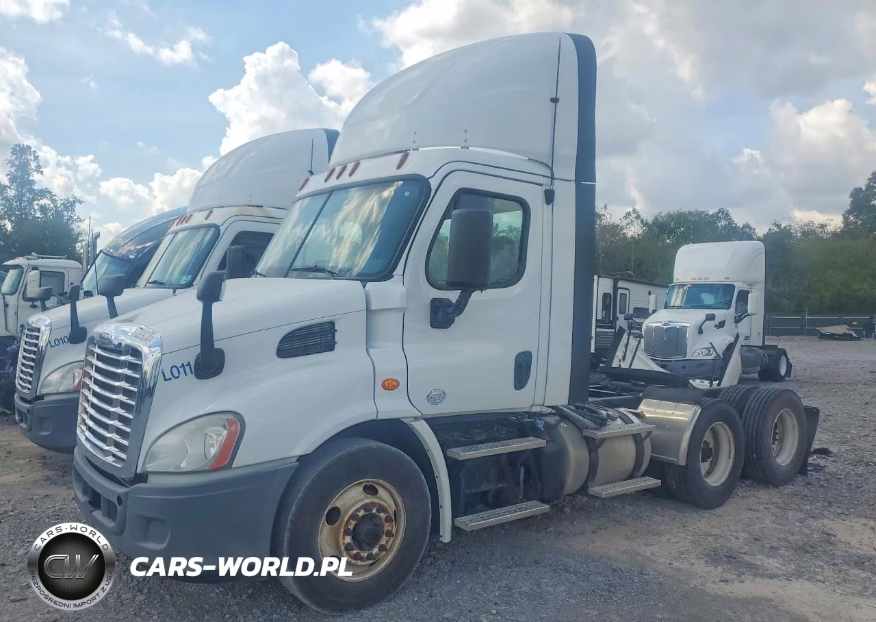 2014 Freightliner Cascadia Semi Truck VIN:1FUJGBDV0ELFY0837 - 1