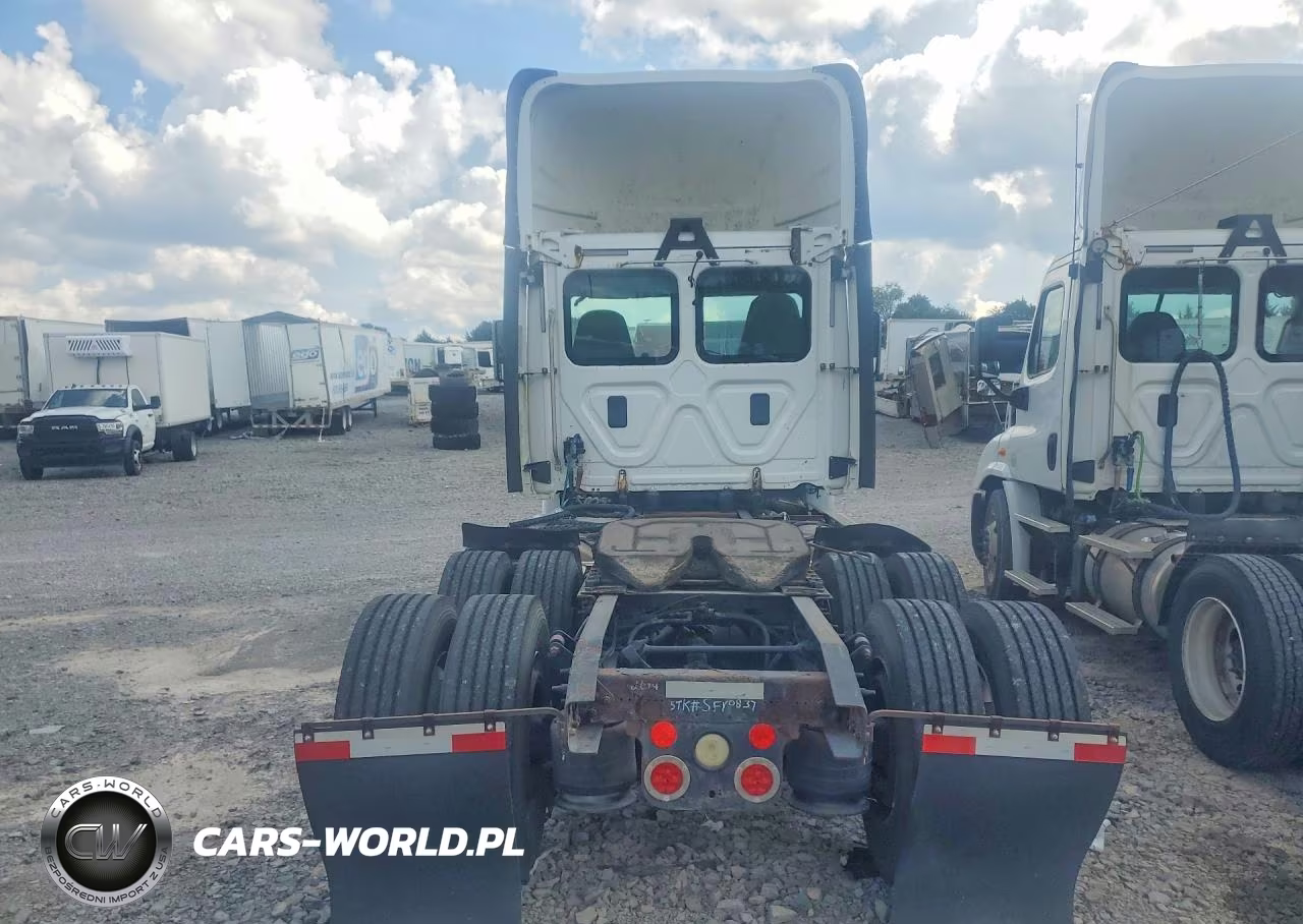 2014 Freightliner Cascadia Semi Truck VIN:1FUJGBDV0ELFY0837 - 6