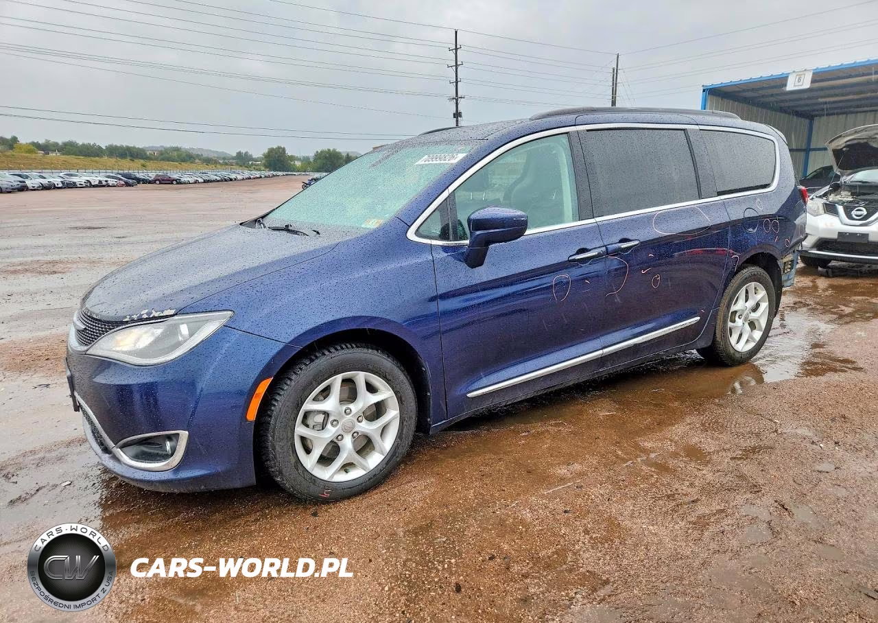 2017 Chrysler Pacifica Touring L
