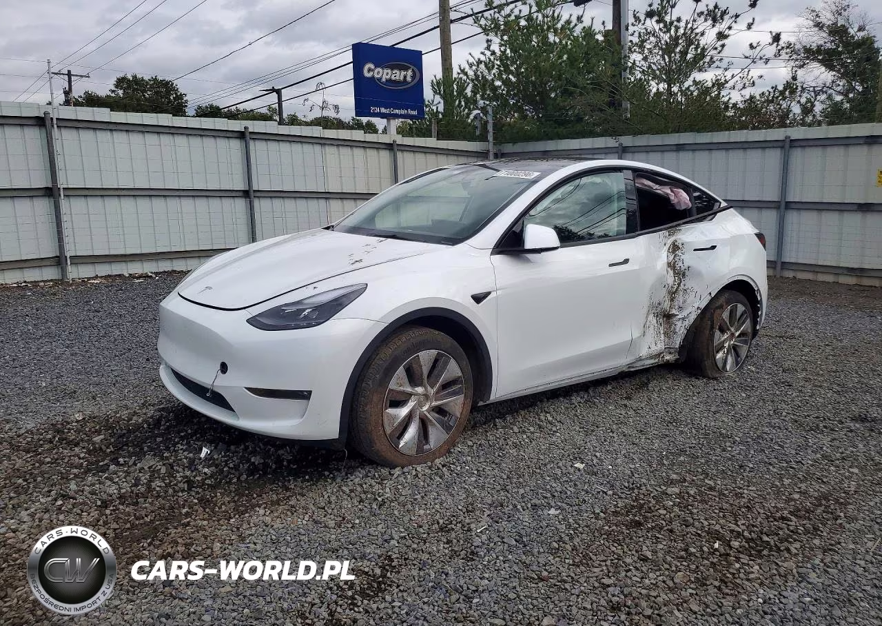 2023 Tesla Model Y – zdjęcie 1 z 13