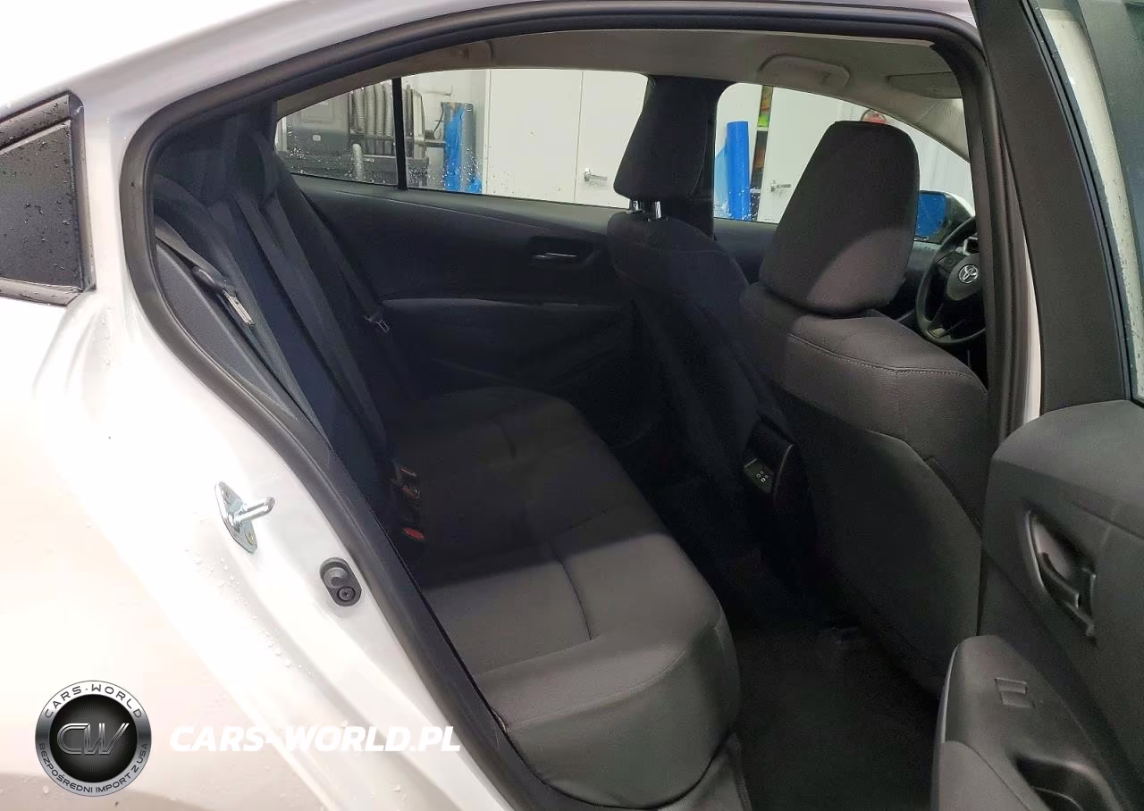 2026 Toyota Corolla Le VIN:5YFB4MDE9TP460634 - 10