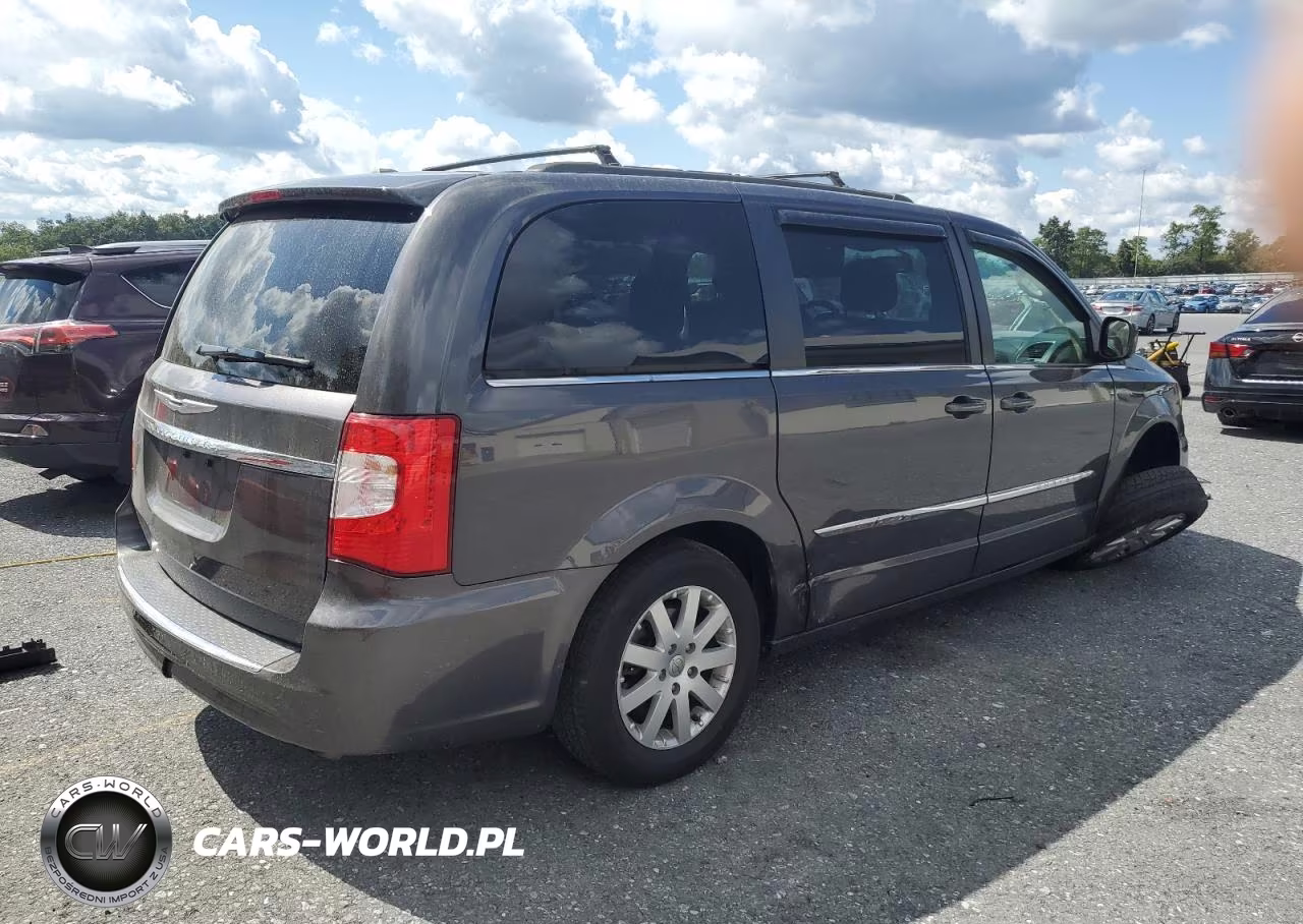 2016 Chrysler Town & Country Touring VIN:2C4RC1BG0GR112151 - 3