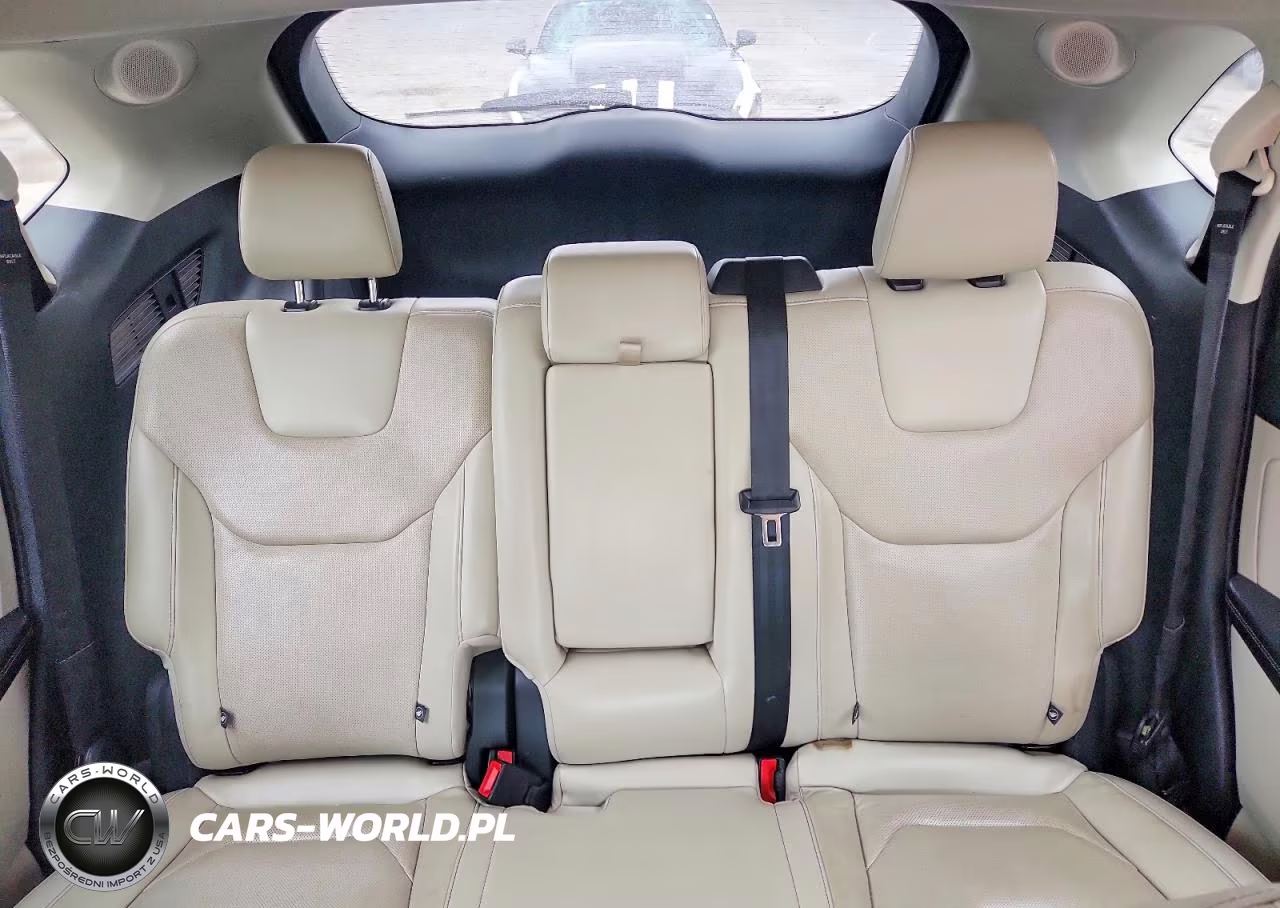 2018 Ford Edge Titanium VIN:2FMPK3K8XJBC31626 - 10