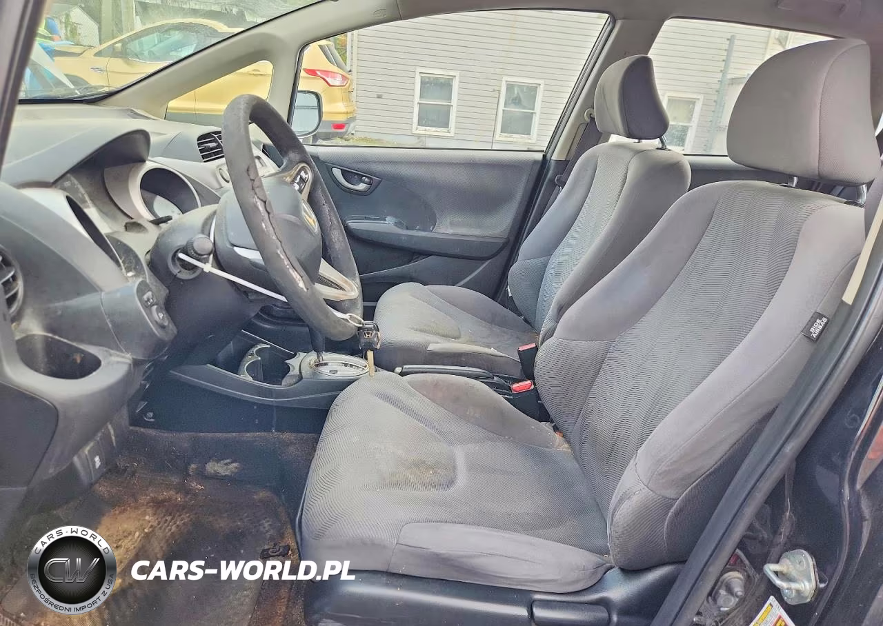 2013 Honda Fit VIN:JHMGE8H31DC025568 - 7