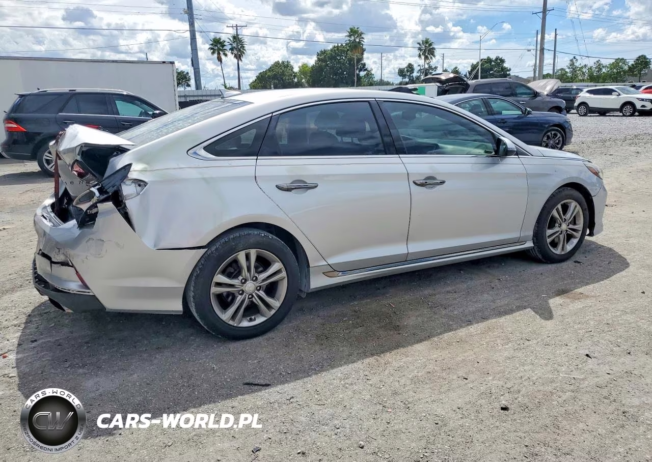 2018 HYUNDAI SONATA SPO SPORT VIN:5NPE34AF4JH643866 - 3