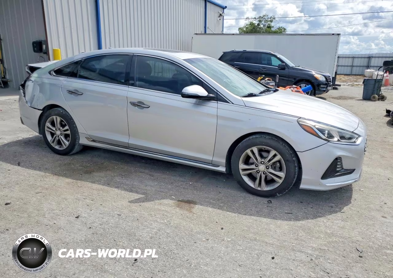 2018 HYUNDAI SONATA SPO SPORT VIN:5NPE34AF4JH643866 - 4