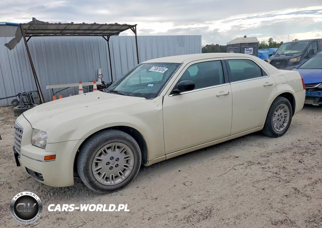 2007 Chrysler 300 VIN:2C3KA43RX7H649080 - 1