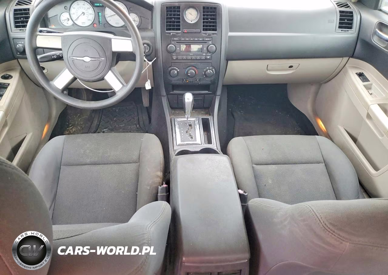 2007 Chrysler 300 VIN:2C3KA43RX7H649080 - 8