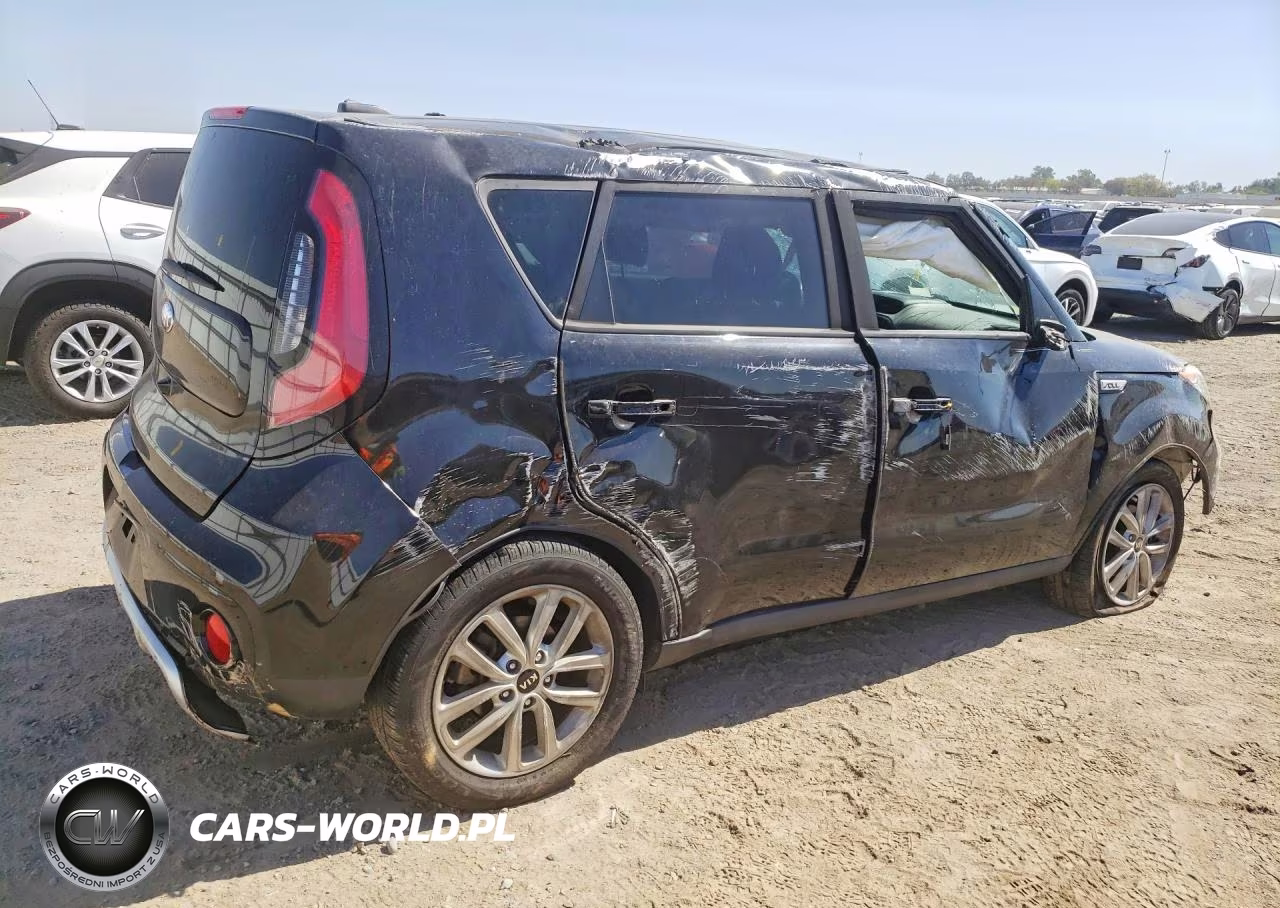 2018 Kia Soul + VIN:KNDJP3A52J7516297 - 3
