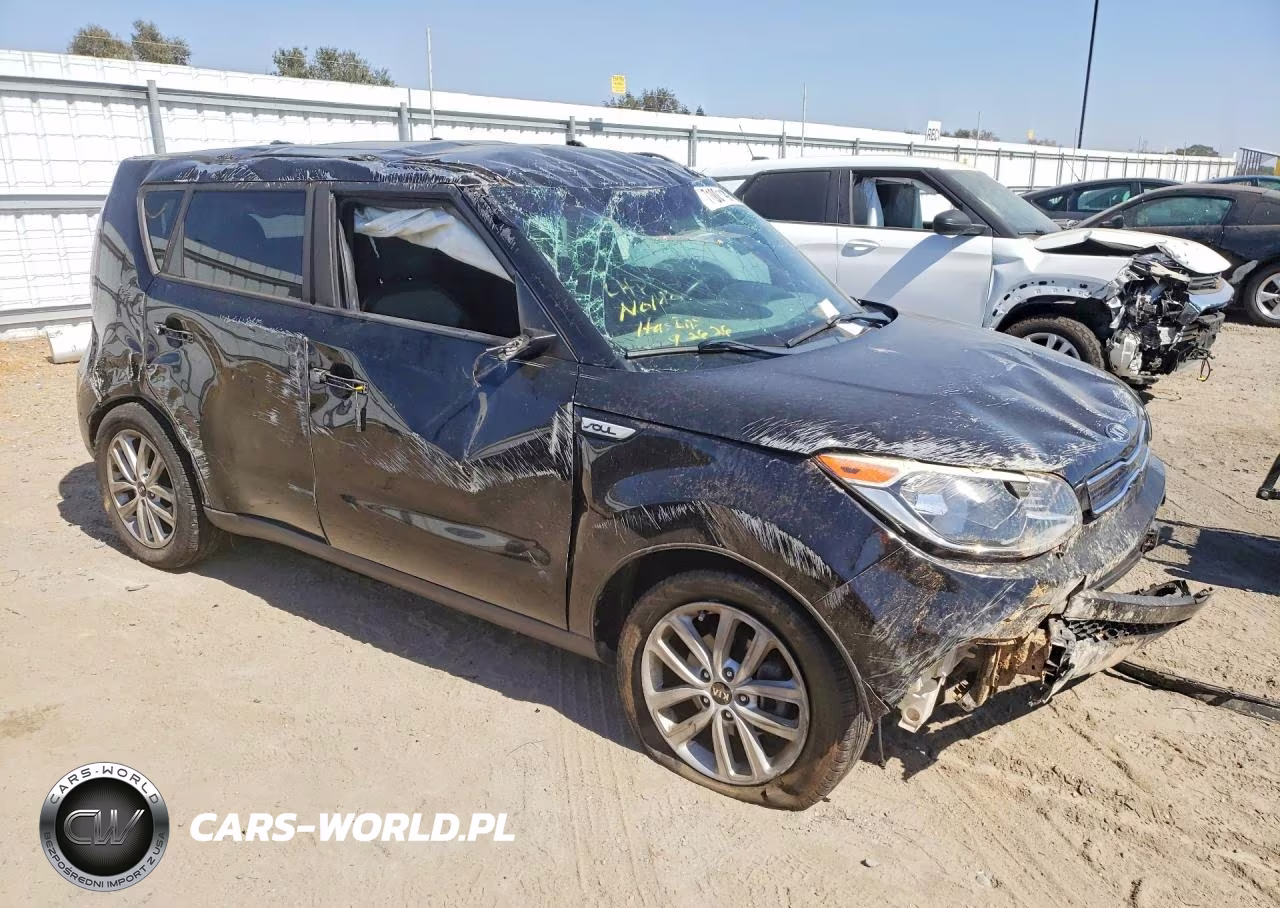 2018 Kia Soul + VIN:KNDJP3A52J7516297 - 4