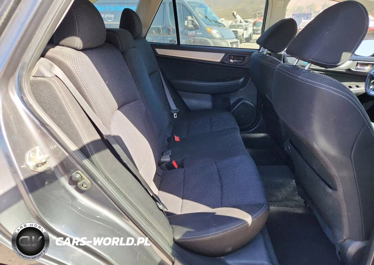 2018 Subaru Outback 2.5I Premium VIN:4S4BSADC8J3377264 - 10