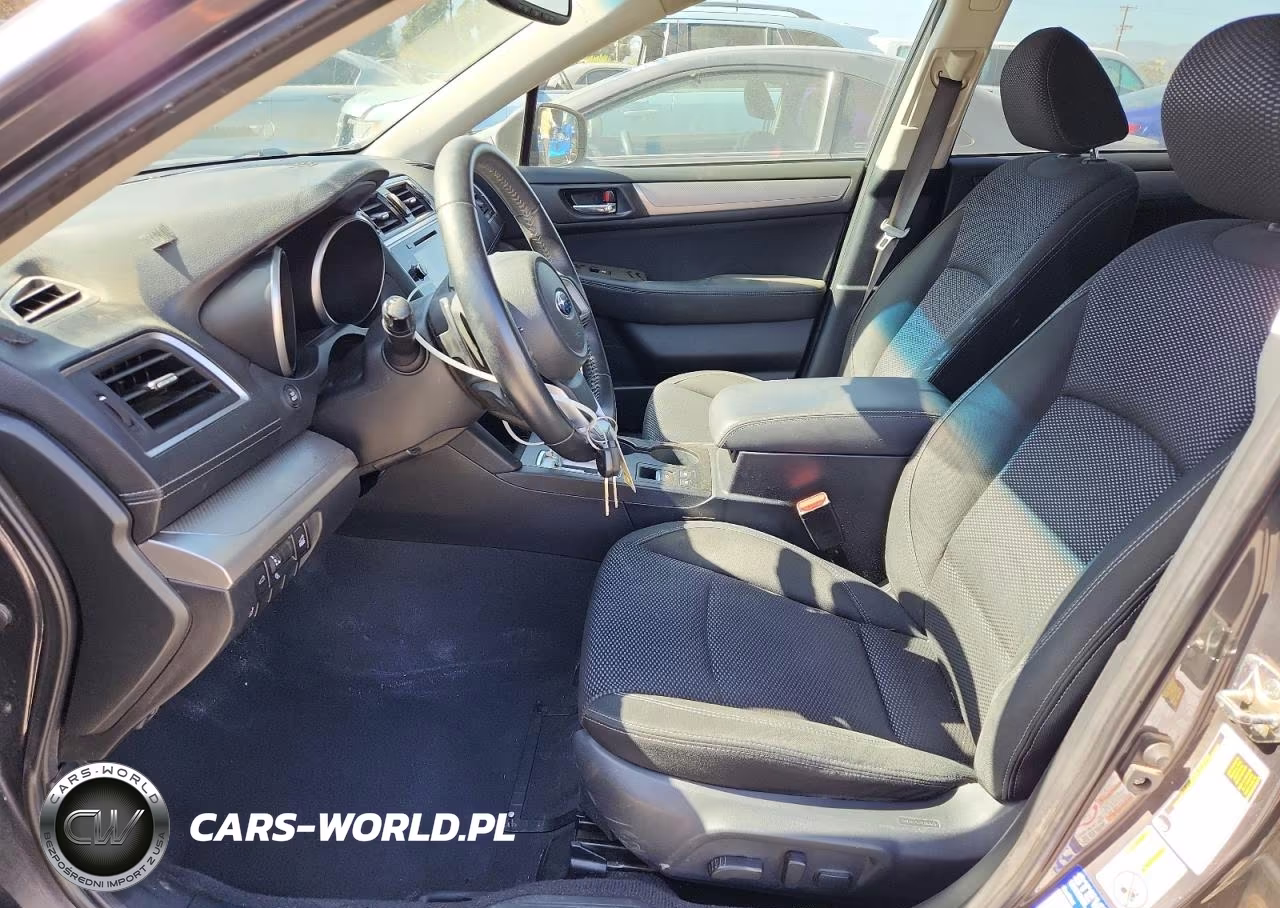2018 Subaru Outback 2.5I Premium VIN:4S4BSADC8J3377264 - 7
