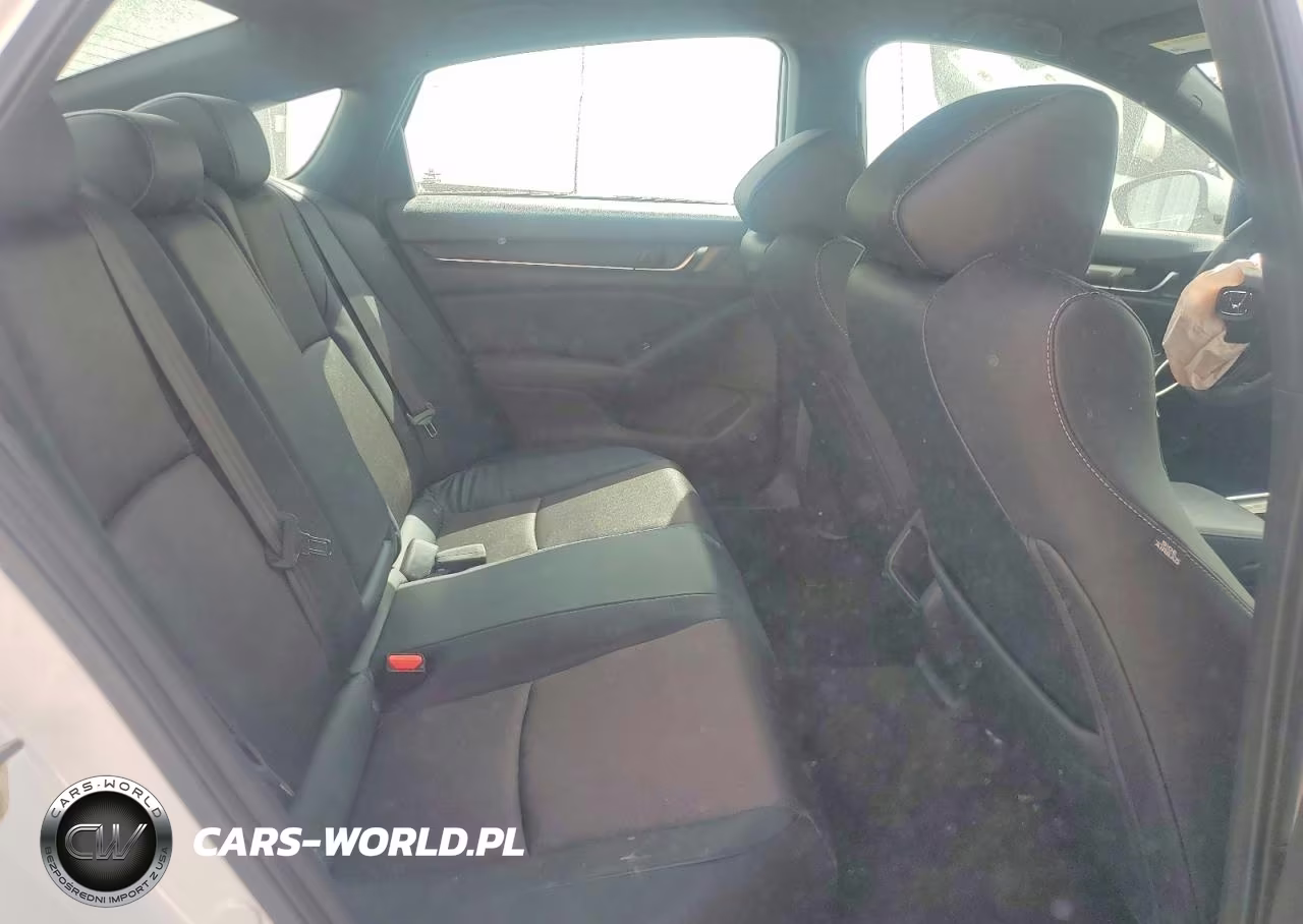 2018 Honda Accord Sport VIN:1HGCV1F35JA085520 - 10