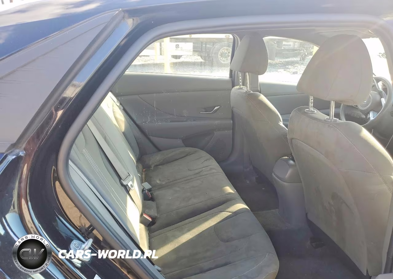 2021 Hyundai Elantra Sel VIN:KMHLM4AG5MU157327 - 10