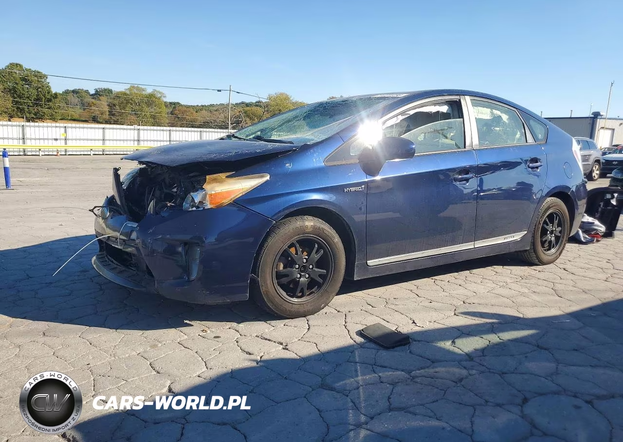 2014 Toyota Prius Three