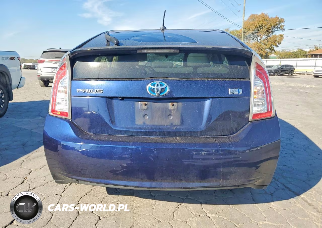 2014 Toyota Prius Three VIN:JTDKN3DU5E1741755 - 6