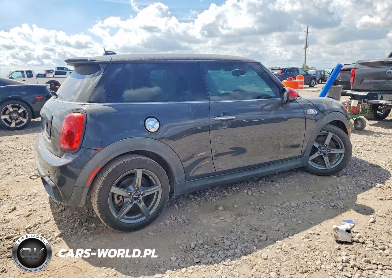 2015 Mini Cooper S VIN:WMWXP7C54F2A58281 - 3
