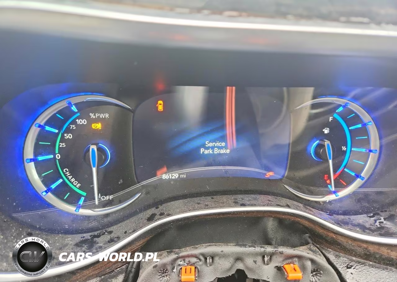 2023 Chrysler Pacifica Hybrid Limited VIN:2C4RC1S7XPR542110 - 9