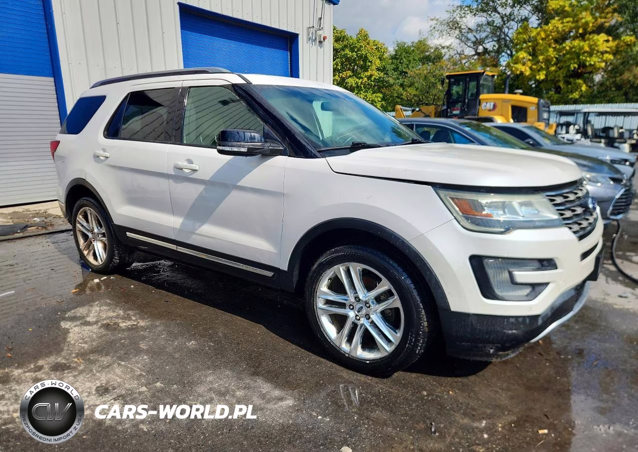 2017 Ford Explorer Xlt VIN:1FM5K8D80HGB37114 - 4