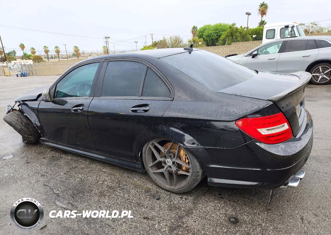 2013 Mercedes-Benz C 63 Amg VIN:WDDGF7HB3DA807355 - 2