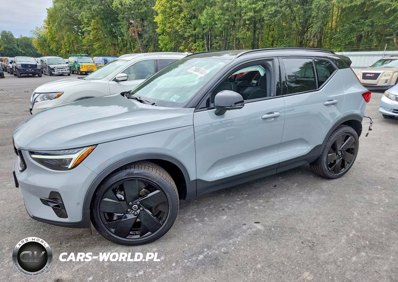 2026 Volvo Xc40 Ultra VIN:YV4L12UD0T2801570 - 1
