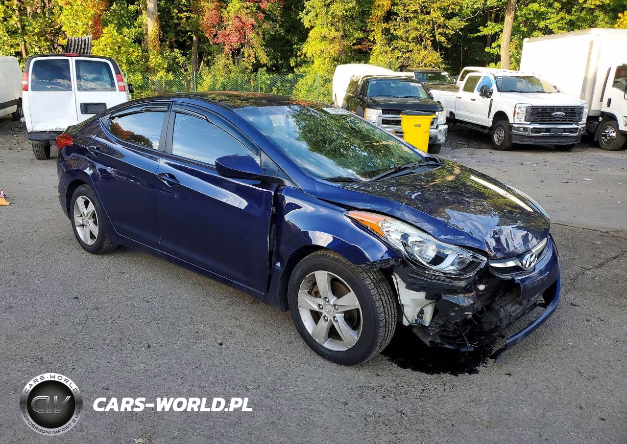 2011 Hyundai Elantra Gls VIN:5NPDH4AE5BH019063 - 4