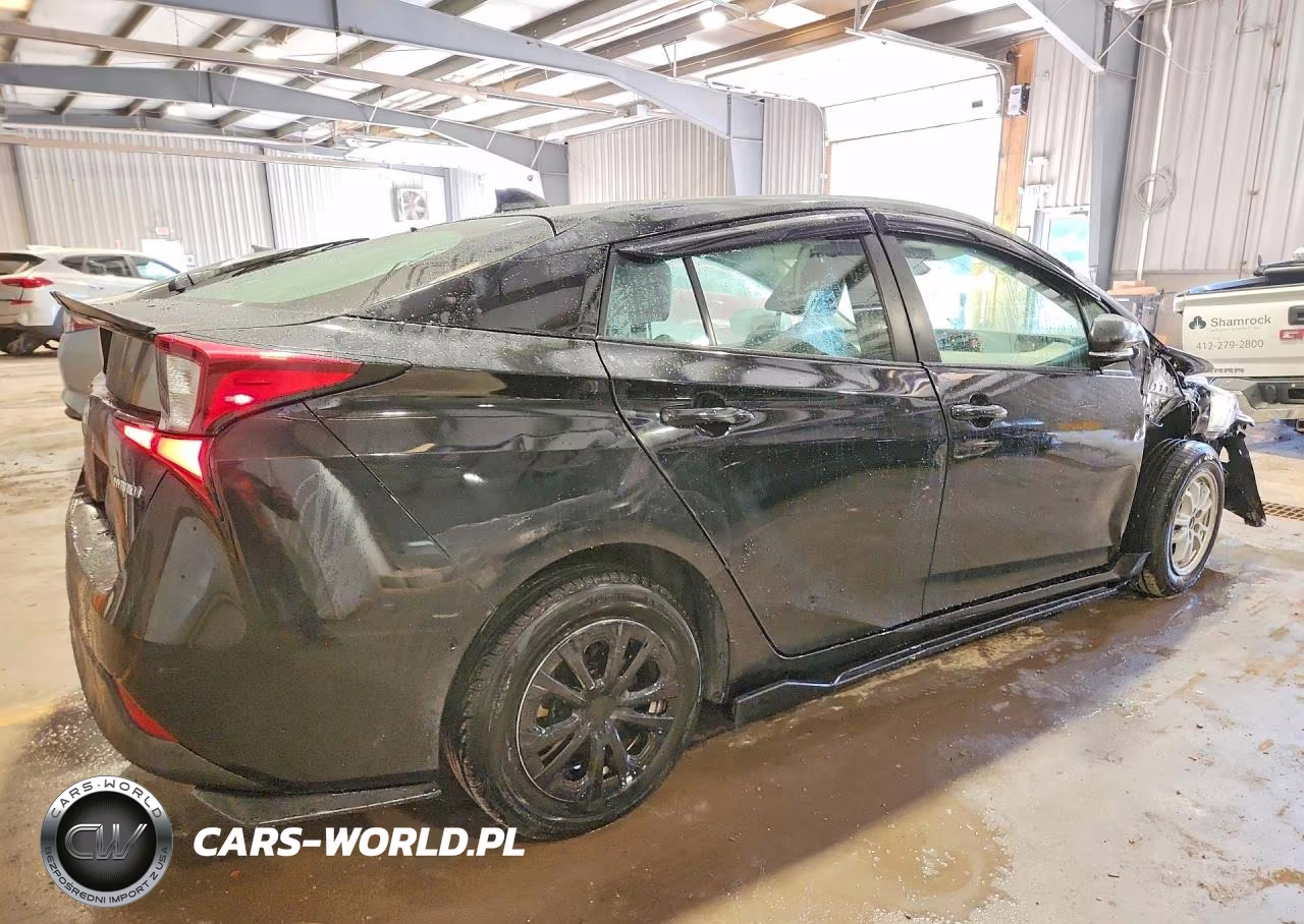 2020 Toyota Prius Le VIN:JTDKARFU5L3117077 - 3