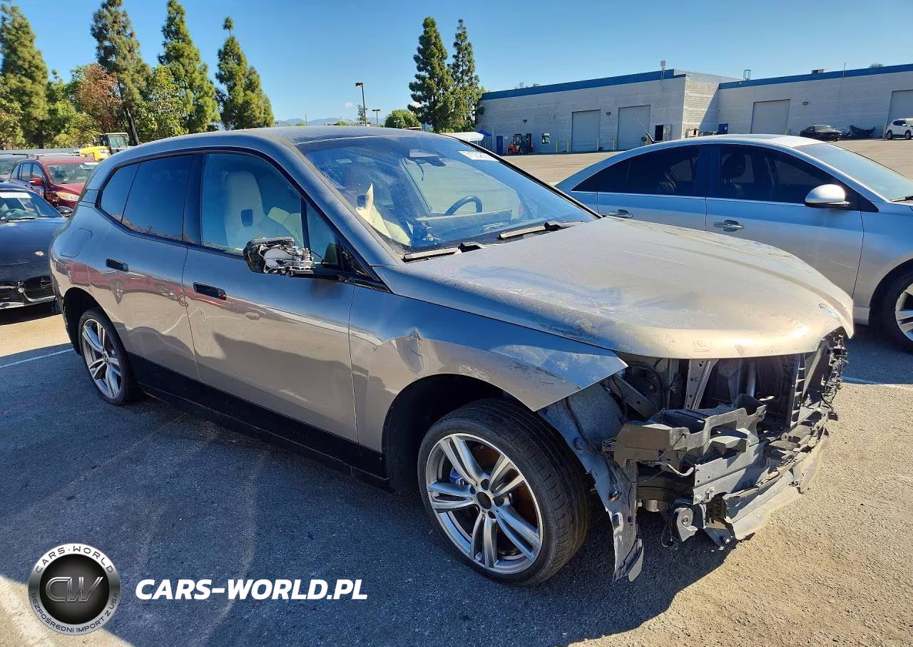 2024 BMW Ix xDrive50 VIN:WB523CF03RCR15800 - 4