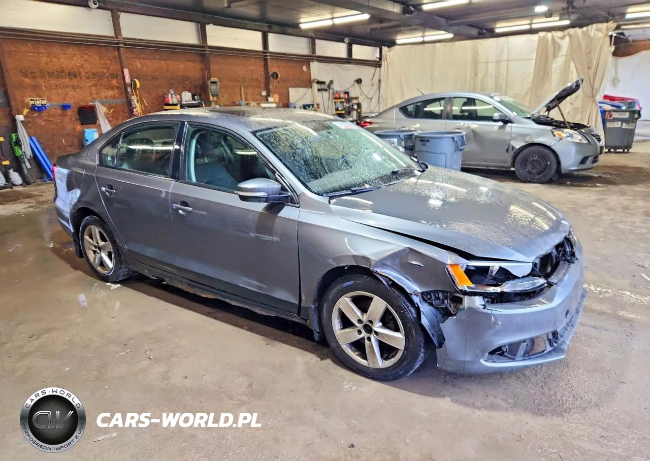 2012 Volkswagen Jetta Tdi VIN:3VW3L7AJ0CM399690 - 4