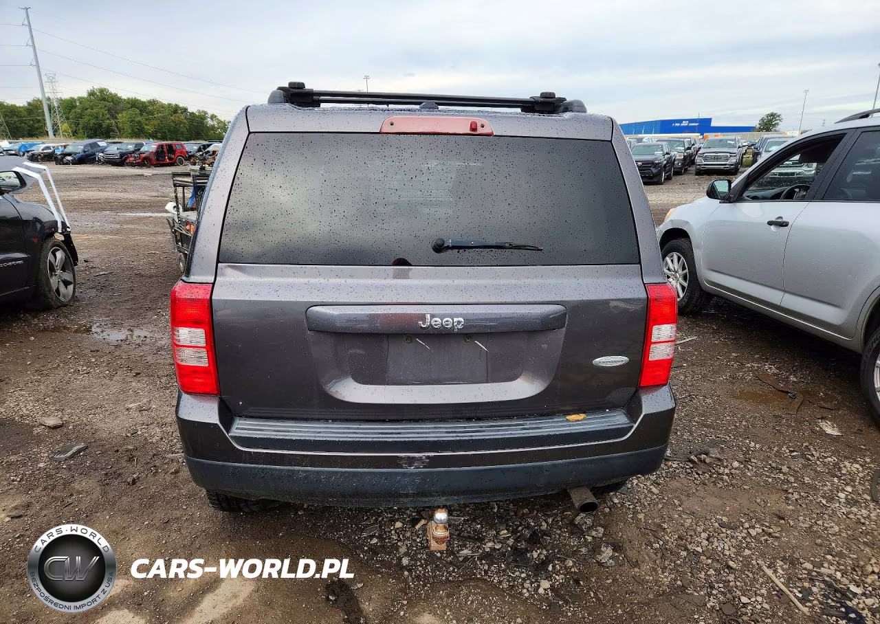 2015 Jeep Patriot Latitude VIN:1C4NJPFB9FD273962 - 6