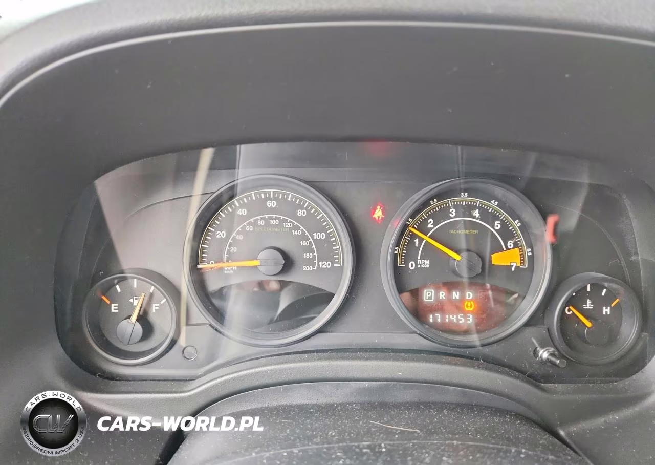 2015 Jeep Patriot Latitude VIN:1C4NJPFB9FD273962 - 9