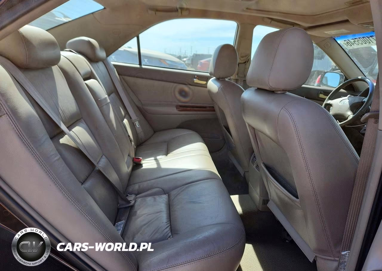2002 Toyota Camry Xle V6 VIN:4T1BF30K72U513361 - 10