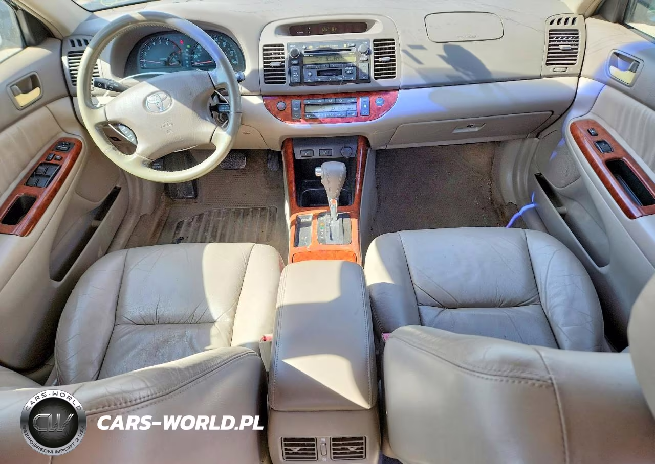 2002 Toyota Camry Xle V6 VIN:4T1BF30K72U513361 - 8