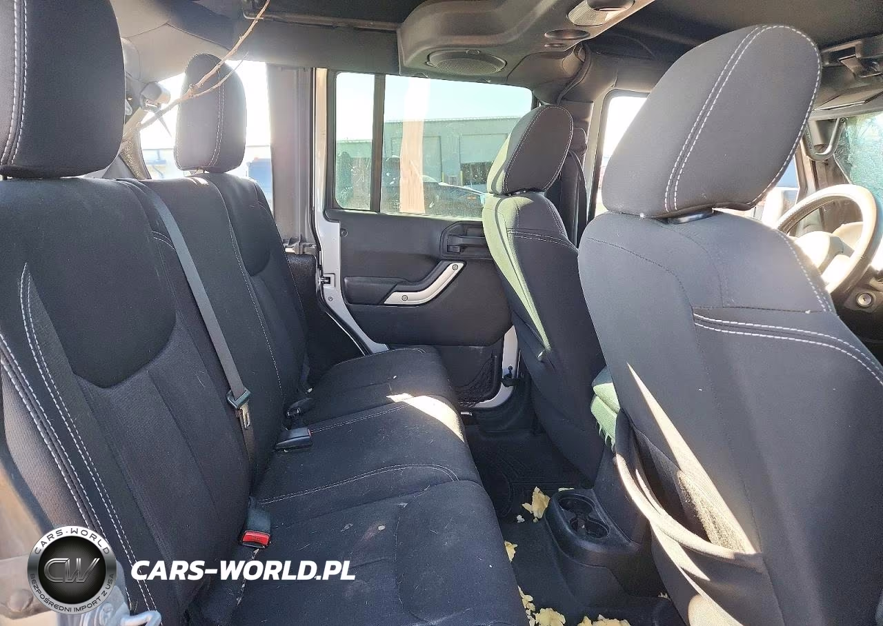 2014 Jeep Wrangler Unlimited Sahara VIN:1C4BJWEG0EL233817 - 11
