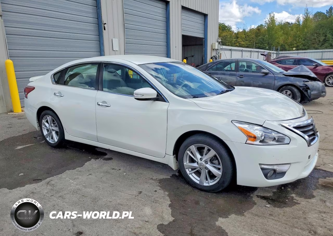 2013 Nissan Altima 2.5 VIN:1N4AL3AP1DN537628 - 4