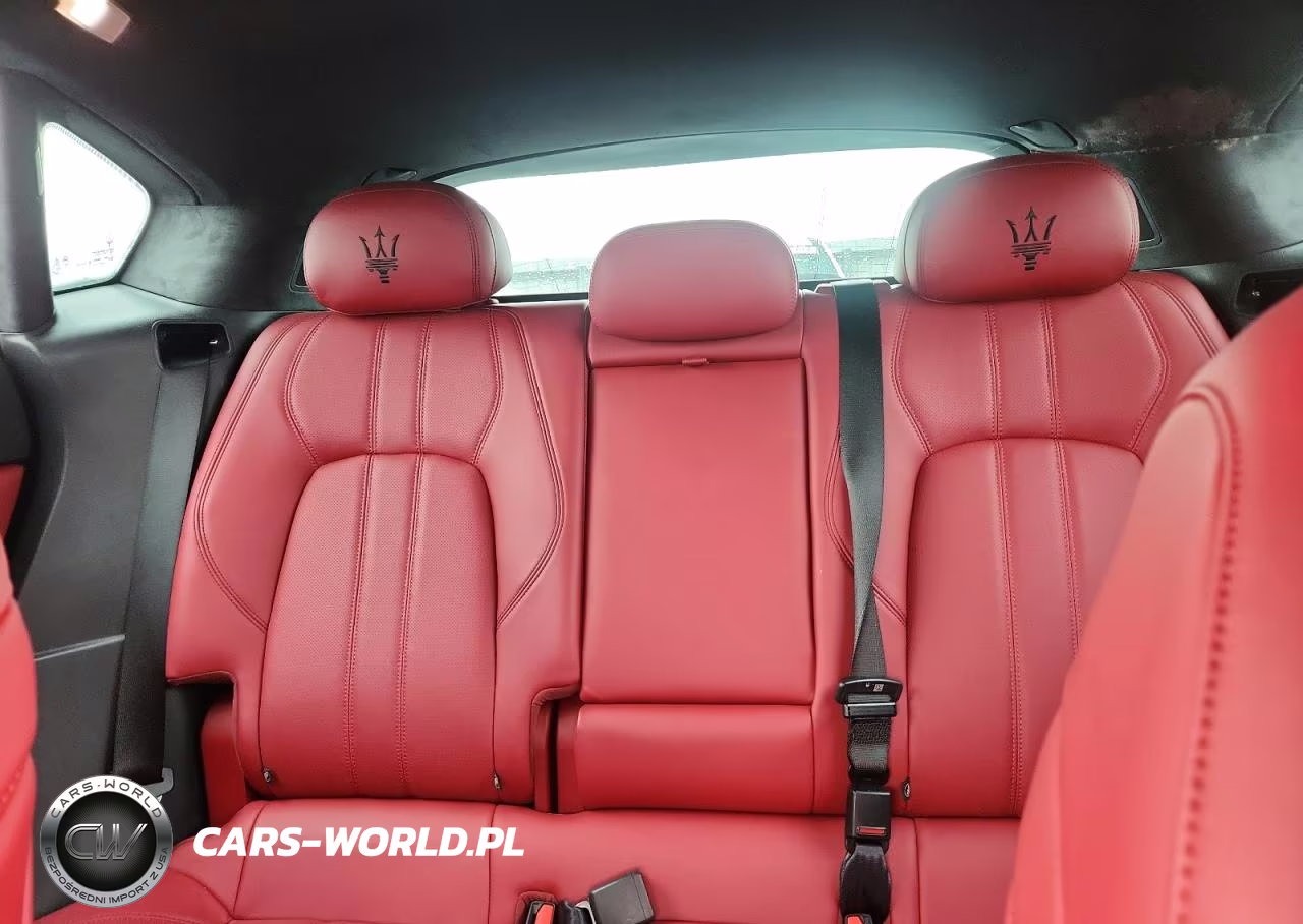2022 Maserati Levante Base VIN:ZN661XUA4NX384719 - 10