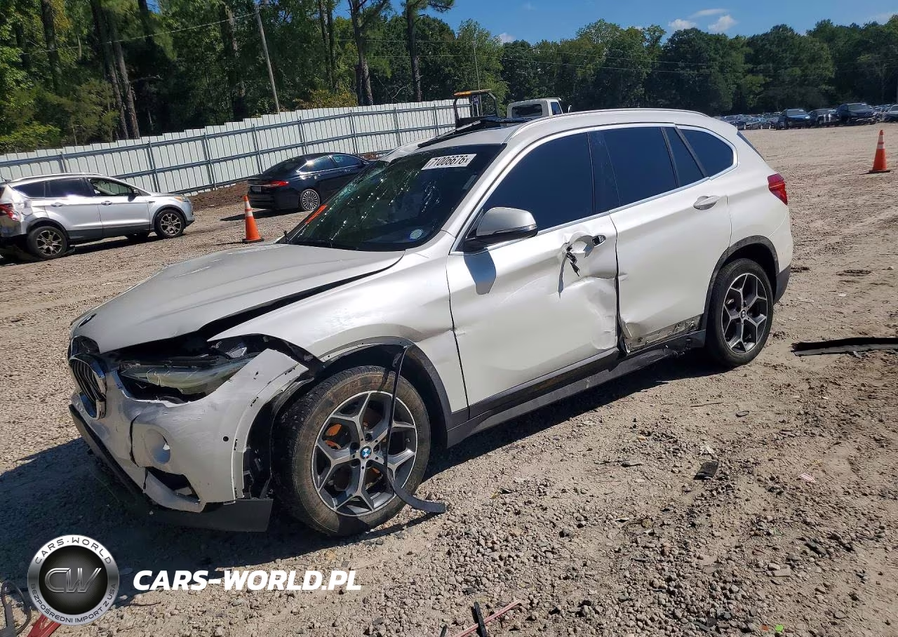 2018 BMW X1 xDrive28I VIN:WBXHT3C32J3H30239 - 1